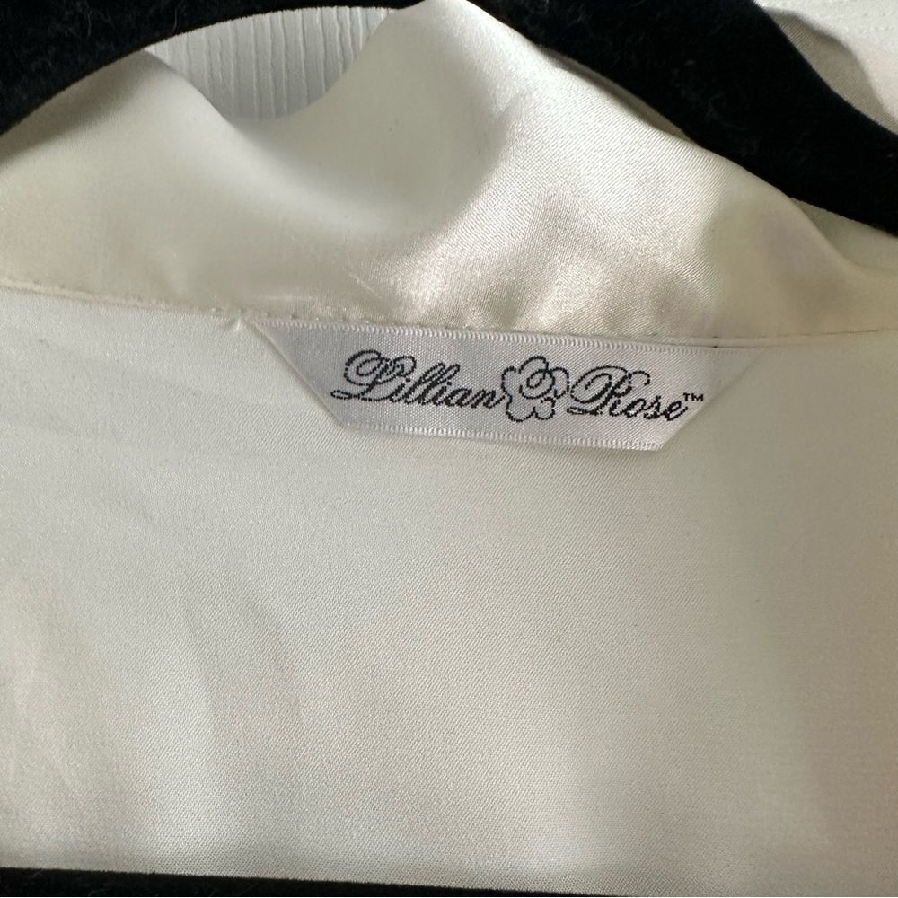 Lillian Rose Bride Robe - Picture 5 of 8